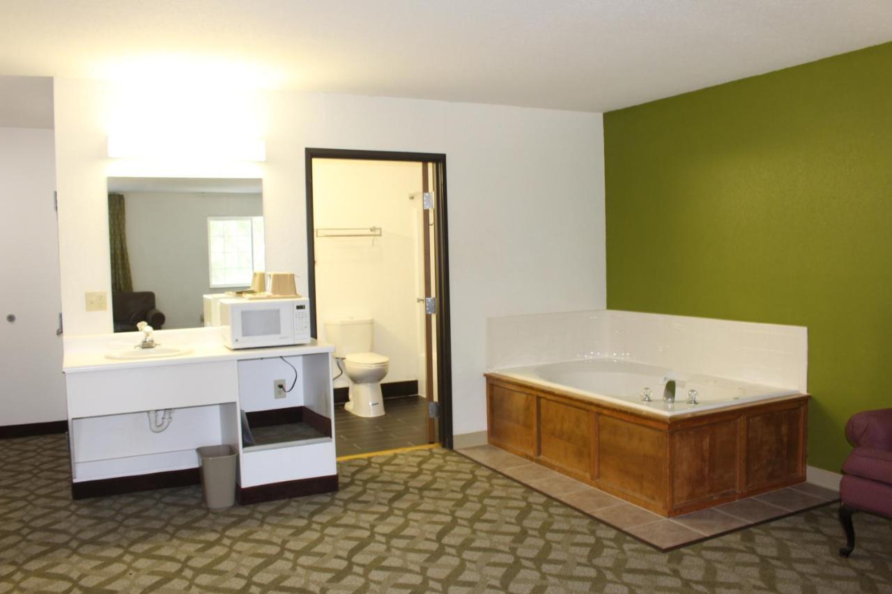 Super 8 By Wyndham De Soto Hotell Eksteriør bilde