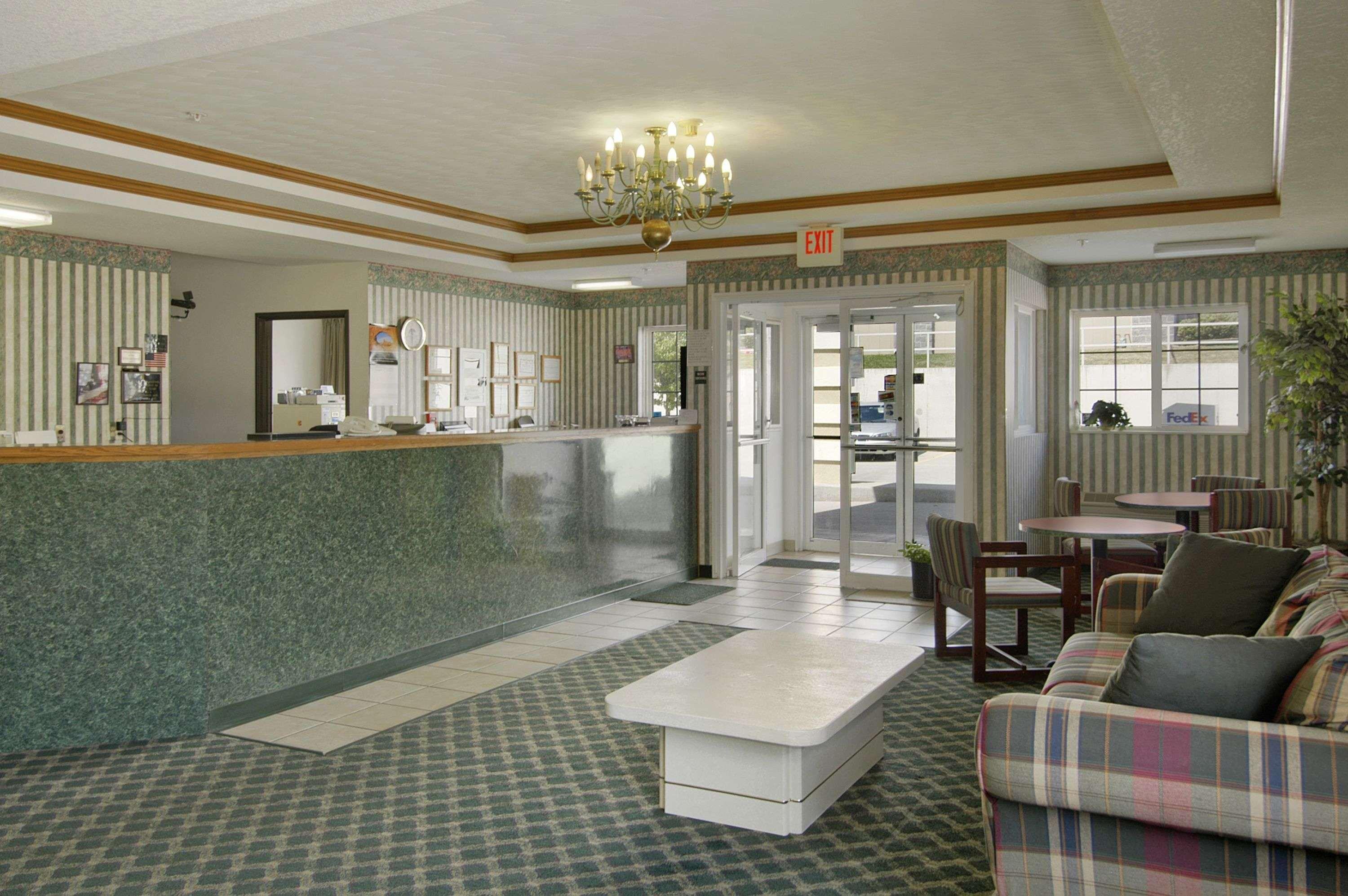 Super 8 By Wyndham De Soto Hotell Eksteriør bilde