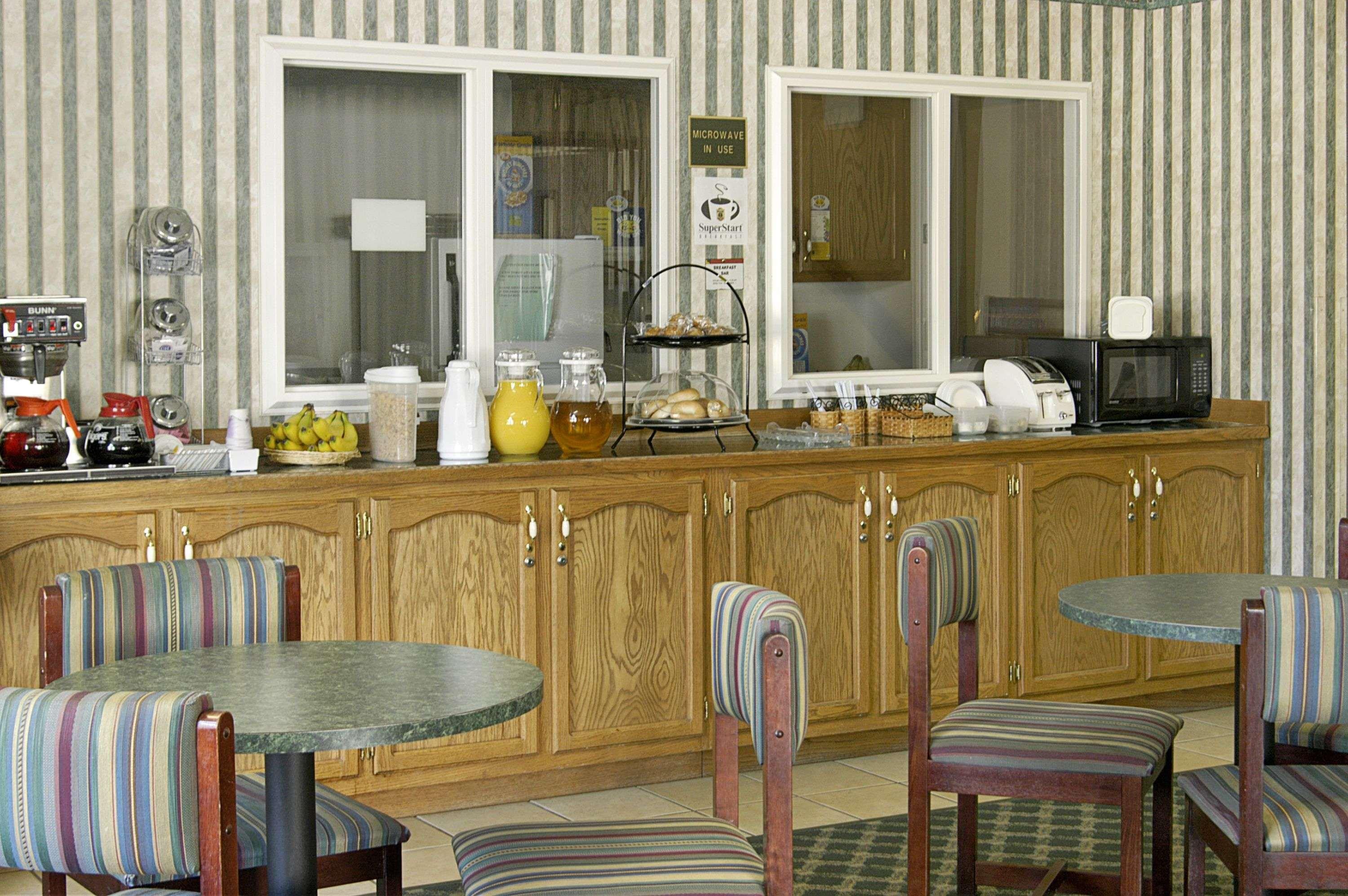 Super 8 By Wyndham De Soto Hotell Eksteriør bilde