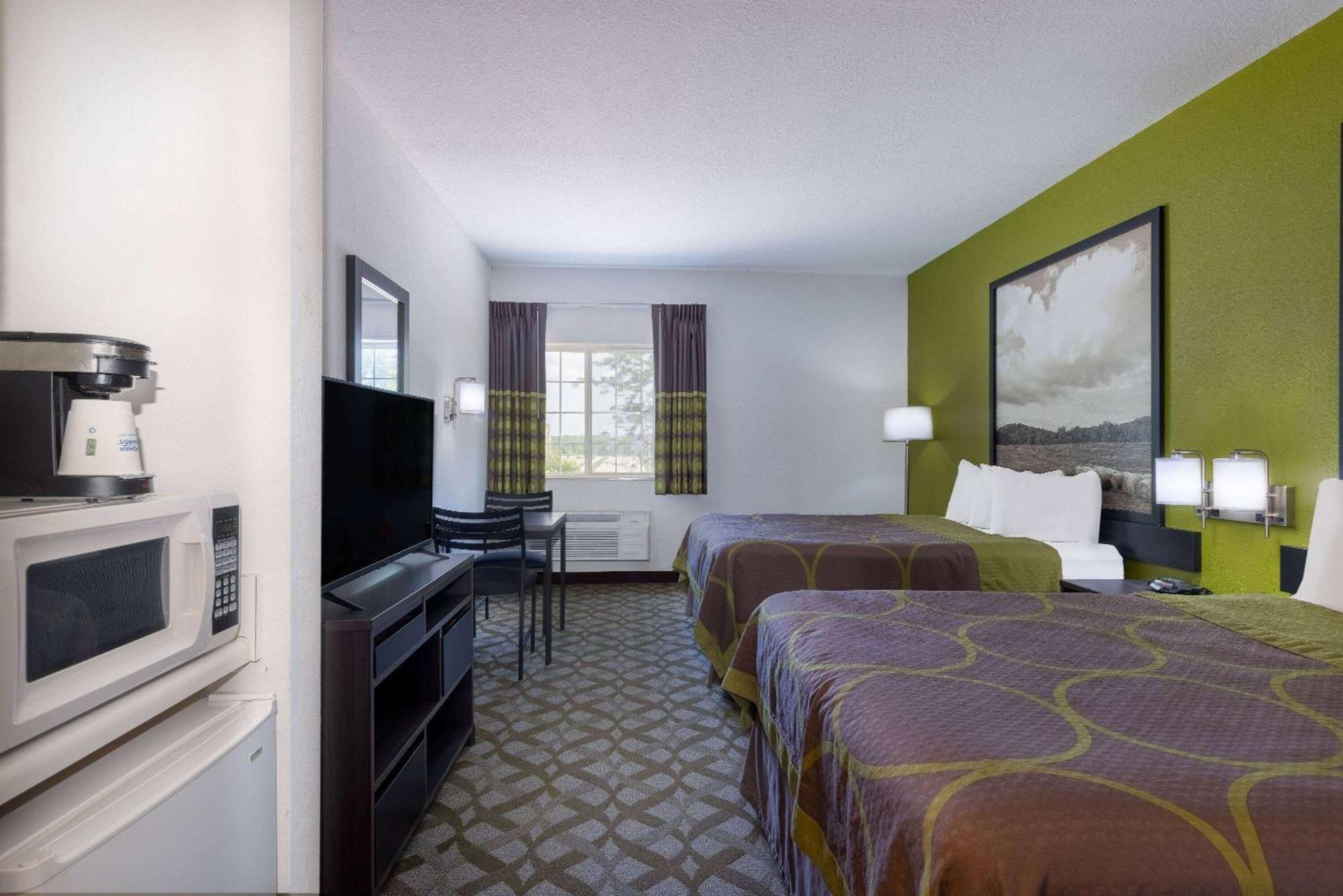 Super 8 By Wyndham De Soto Hotell Eksteriør bilde